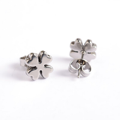 

Clover 304 Stainless Steel Ear Studs Stainless Steel Color 8x8mm Pin 07mm