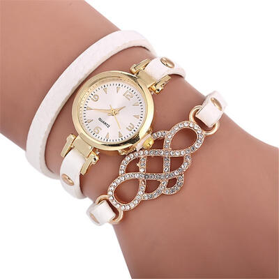 

2018 Simple Leather Souvenir Ladies WristWatch Fashion Casual Diamond Womens Watch Beautiful Temperament Fashionable clock D