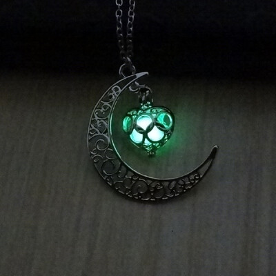 

Hollow Moon Heart Choker Luminous Necklace Jewelry