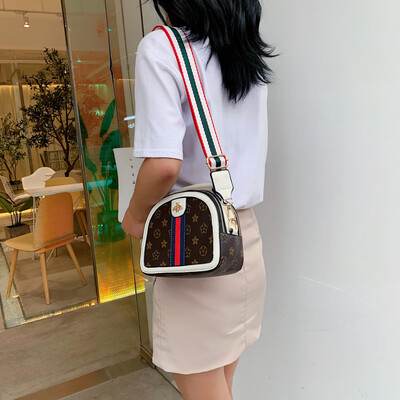 

Baggage lady bag small round bag handheld bee broadband summer single shoulder bag ins oblique Bag