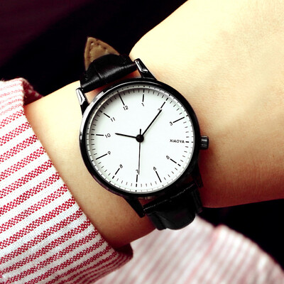 

Womens watch fashion trend waterproof quartz female watch belt student Korean version of the simple atmosphere male watch co