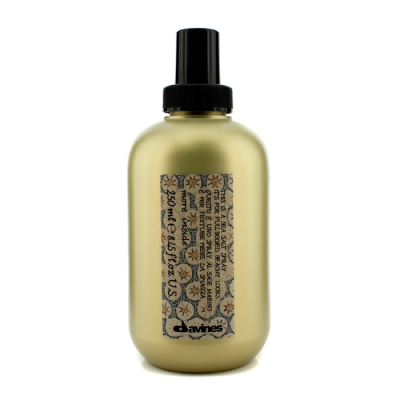 

DAVINES - More Inside This Is A Sea Salt Spray For Full-Bodied Beachy Looks 250ml845oz