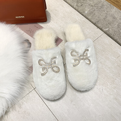 

Chic Baotou wool slippers for women wearing autumn-winter Korean version of Baitao flat-soled half-slippers