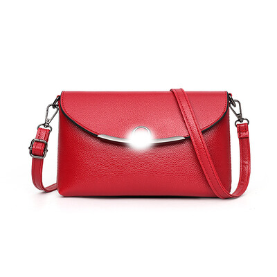 

Bag female 2019 new wave Korean version of the wild Messenger bag chain bag PU leather small female bag shoulder bag personality fashion