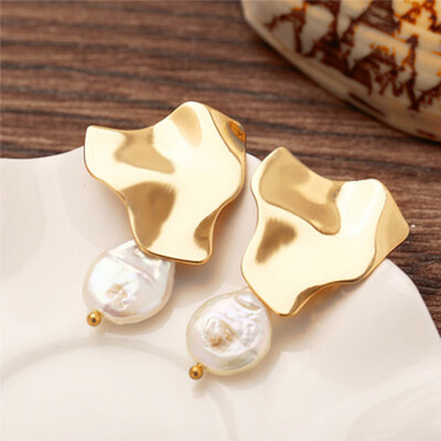 

Retro Freshwater Pearl Earrings Creative Temperament Simple Wild Slim Earrings