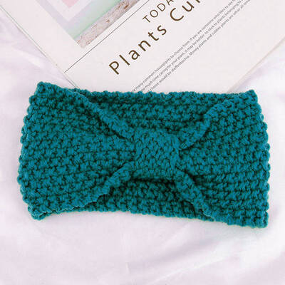 

Hand-knitted Woolen Crossover Headband Hoop Sweet Wide-brimmed Head Ornament