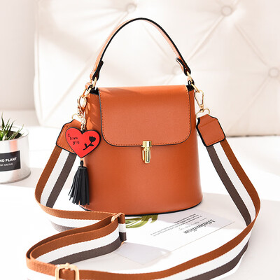 

Female bag 2019 spring new cool Korean fashion handbag shoulder Messenger bag cross-border
