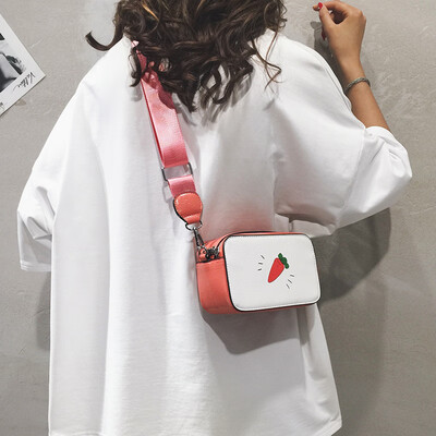 

Joker small bag female bag 2019 new fashion shoulder bag summer small fresh messenger bag carrot camera bag