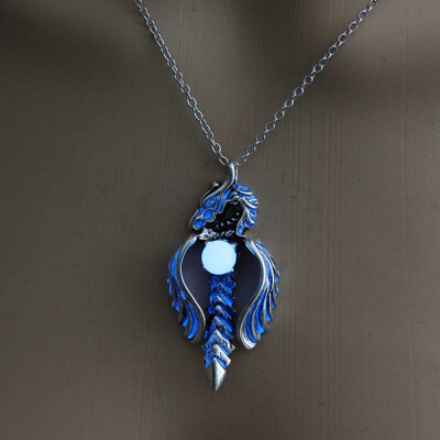 

Dragon Cross Punk Luminous Dragon Pendants&Necklaces Glow In The Dark Gift Jewelry Chain