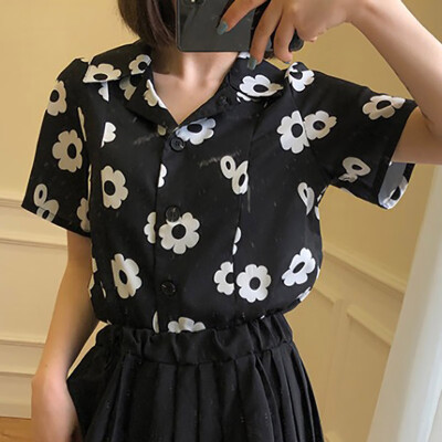 

Fashion Women Shirt Print Flowers Korean Style Black Streetwear Harajuku T Shirt Women Clothes Tops