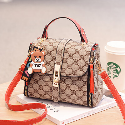 

2019 spring new womens bag small square bag handbag Korean version of the shoulder bag cool tide Messenger bag