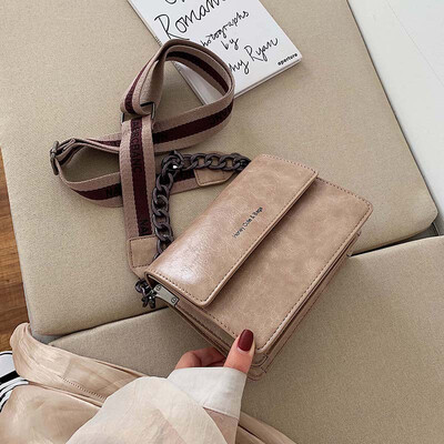 

Girls small bag new Korean version of the wide shoulder strap small square bag chain shoulder bag Messenger bag