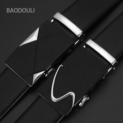 

A large number of hollow sports car automatic buckle belt wild mens edging belt youth belt