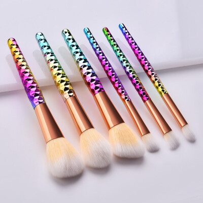 

Toponeto 6 Pcs Makeup Brushes With A Honeycomb Eye Shadow Makeup Brush Set