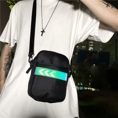 

Hip-hop tilt bag for the small dark bags of Japanese Harbour Wind Tools in Reflective Port