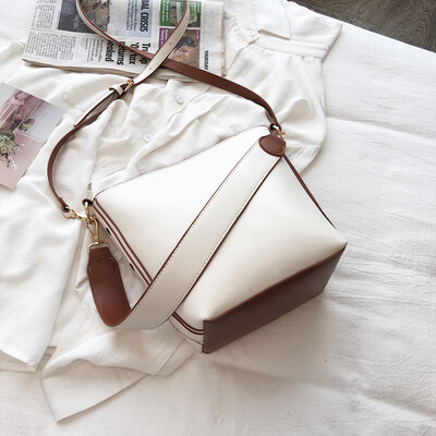 

New large-capacity bag female 2019 new wave Korean version of the wild single shoulder slung fashion casual bucket bag