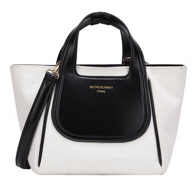 

New straw womens bag 2019 new wave embroidery line pineapple clip mouth shell bag tide wild chain shoulder Messenger bag