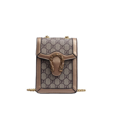 

2019 new ladies bag geometric color matching fashion trend single room Messenger bag mother holding temperament handbag