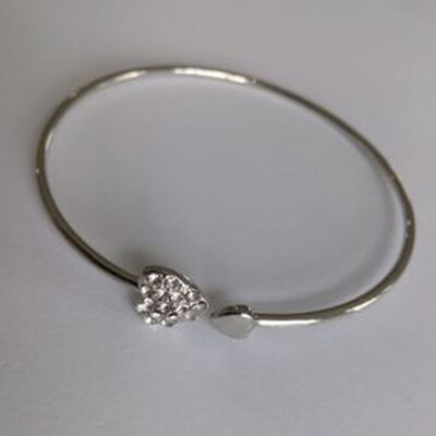 

Women Fashion Diamond Heart Bracelet Opening Bangle