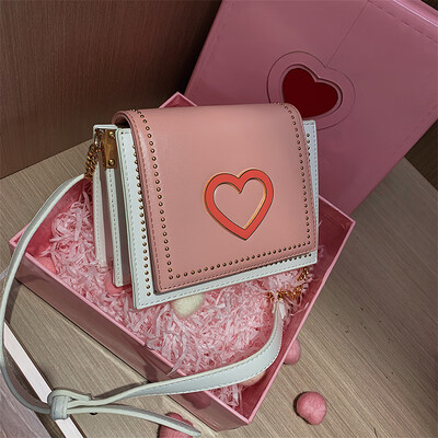 

2019 popular womens bag new love wild fashion small bag summer small fresh ins foreign air shoulder Messenger bag