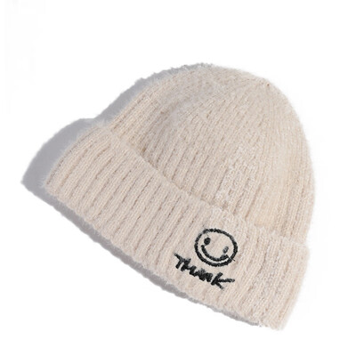 

Lady Redwood Hat Smiling Face Embroidered Wool Hat Student Lovely Mink-like Wool Knitted Hat Daily Headgear in Autumn&Winter