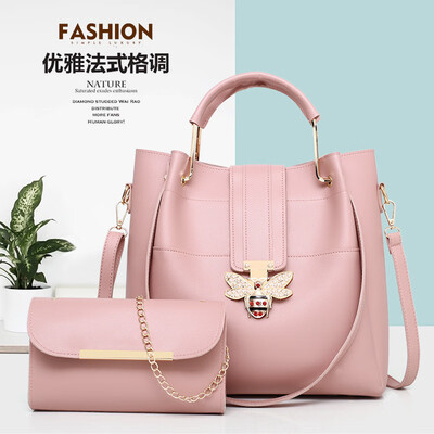 

Summer new mobile handbag Korean version of the fashion bee shoulder diagonal Messenger bag two-piece suit