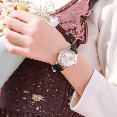 

Childrens watch girl waterproof junior high school students primary school luminous cute girls girls female models Korean ve