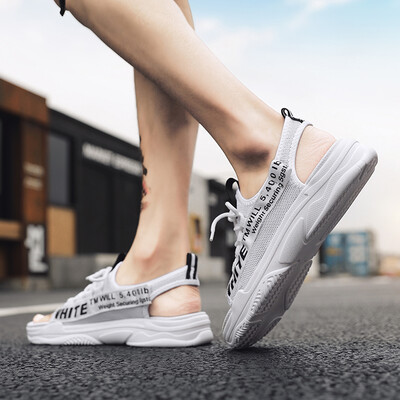 

2019 new summer sandals men Korean trend Joker beach shoes mens non-slip casual shoes student sandals