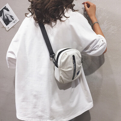 

Mini bag female 2019 new Korean fashion wild canvas small square bag simple casual shoulder Messenger bag