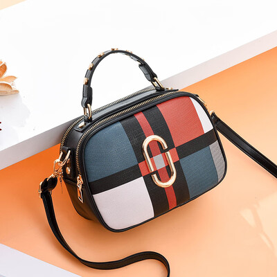 

Small bag female 2019 new tide female bag Korean version of the fresh fashion single shoulder Messenger bag manufacturer