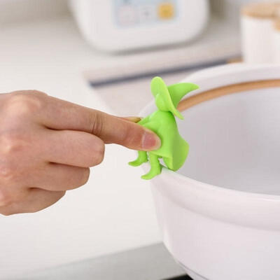 

Cute Creative villain Silicone Kitchen Lift Pot Cover Overflow Device Cook Tool