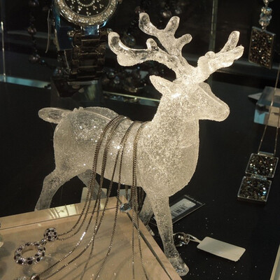

Tailored Christmas 14x12cm Transparent Acrylic Christmas Elk Christmas Tecorations