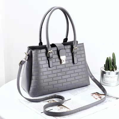 

2019 summer new European&American big bag shoulder bag simple handbag diagonal bag fashion handbag