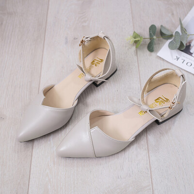 

Pointed word with thick-heeled sandals 2019 summer new Korean version of Joker net red heel Baotou shoes womens shoes
