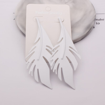 

EK812 Hot Sale Big Leaf Pendant Earrings For Women Vintage Metal Gold Color Statement Long Feather Stud Earrings Wedding Jewelry