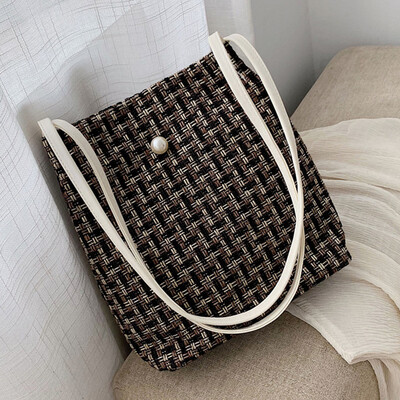 

The new small bag girl 2019 is popular with the new fashion Korean version of the 100-lap girl one-shoulder bag fashion bucket bag