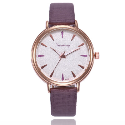 

Korean version of the creative scale simple fashion ladies quartz hand