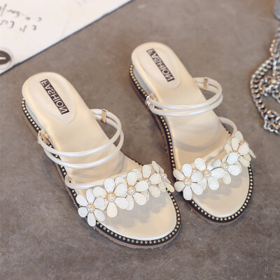 

Sweet fashionable flat-soled diamond sandals with slippers slippers small sloping heels student shoes summer womens sandals a