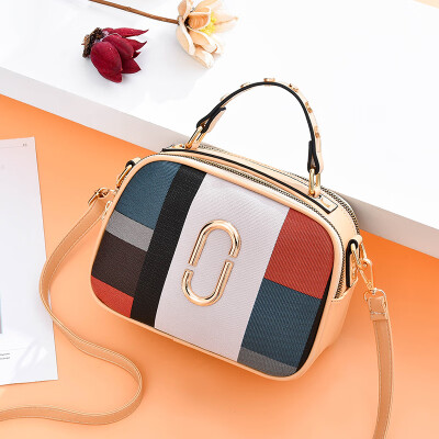 

Summer womens new wave Korean fashion shoulder Messenger bag Joker color small square bag