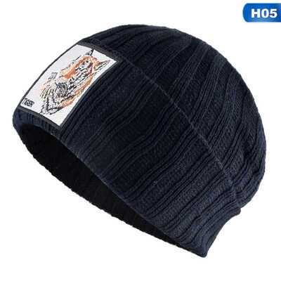 

2019 New Men Women Warm Beanie Hat Embroidery Knitted Animal Logo Hat Beanie Cap