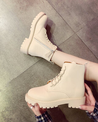 

The same shoes fall martin boots women breathable handsome English wind Joker black thick with short boots
