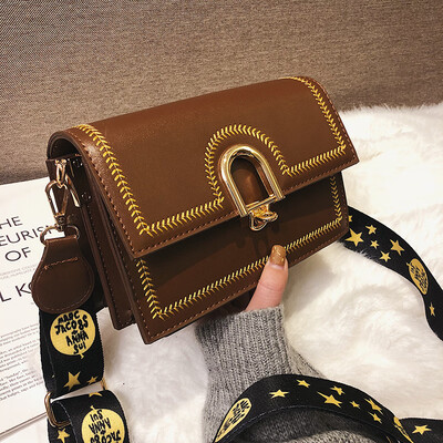 

Qiao Bani 2019 new Korean chic fashion embroidery contrast color ribbon small square bag trend shoulder diagonal female bag