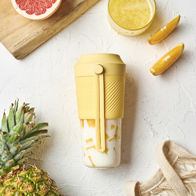

ALL-JOINT Ouji Juicer Portable Rechargeable Small Household Juicer Cup Electric Juicer Mini Juice Cup Yellow