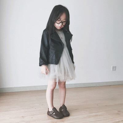 

New Autumn Baby Girls Coat 1-7T Cute Toddler Girl Clothes Solid Color Comfort Slim Cotton Jacket Coat Zipper PU Leather Tops