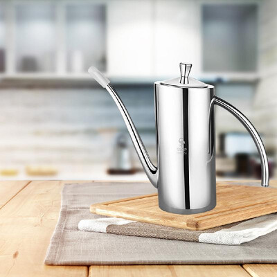 

Olive Oil Dispenser Stainless Steel Oil Pot Bottle Oil Vinegar Can Soy Sauce Pot Seasoning Bottle Kitchen Cook Tool for BBQ 700ml