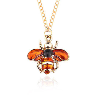 

1pc Cuye Lovely Orange Bee Animal Pendants Necklace for Women Fine Jewelry Creative Pendant Bee Necklace