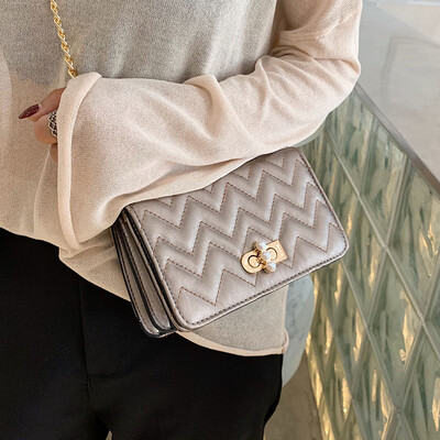 

Advanced sense bag handbags new 2019 foreign gas embroidery thread chain bag shoulder bag wild ins chain chain Messenger bag