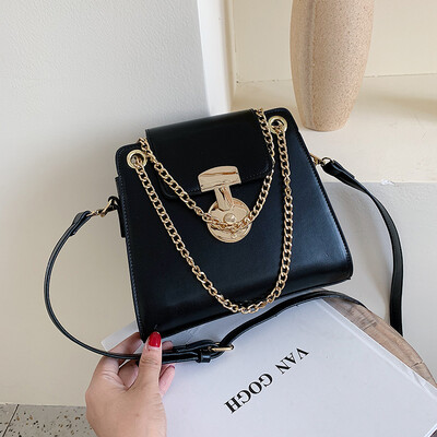 

Chic small bag network celebrity gas chain womens bag new 2019 simple small square bag popular single shoulder bag oblique satche
