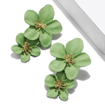

2019 Latest Design Cute Flower Stud Earrings Colorful Spray Paint Effect Creative Statement Earring For Women Girl Jewerly Gifts