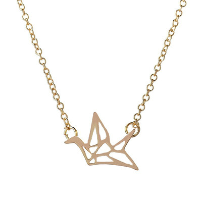 

Happy Future Paper Crane Necklace Women Origami Pigeon Pendant Clavicle Chain Statement Choker Necklaces